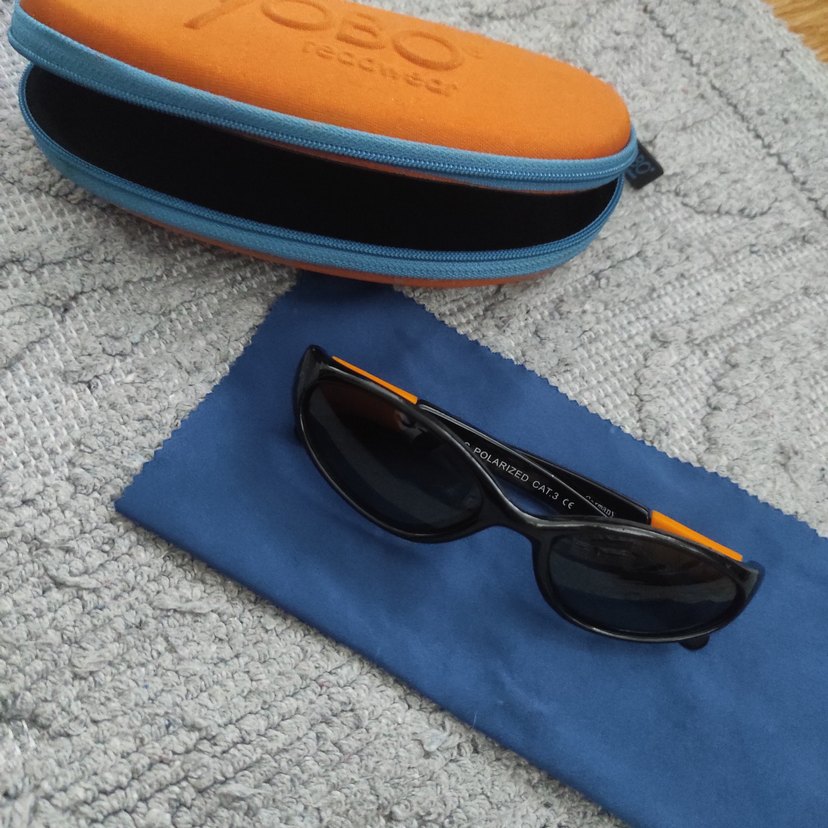 çocuk Siyah Minimalist Tokalı Güneş Gözlüğü - Görsel 3