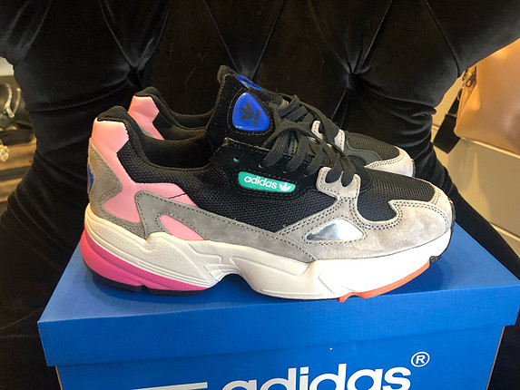 Adidas Adidas Falcon