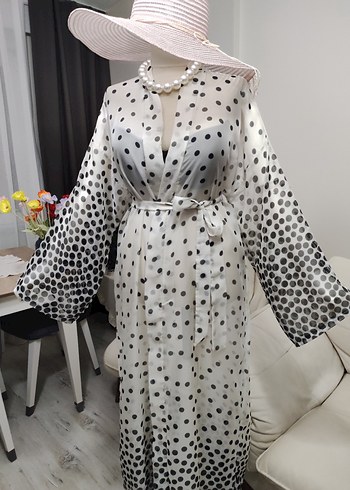 Uzun Kollu Bohem Puantiyeli Kadın Sabahlık - Görsel 4