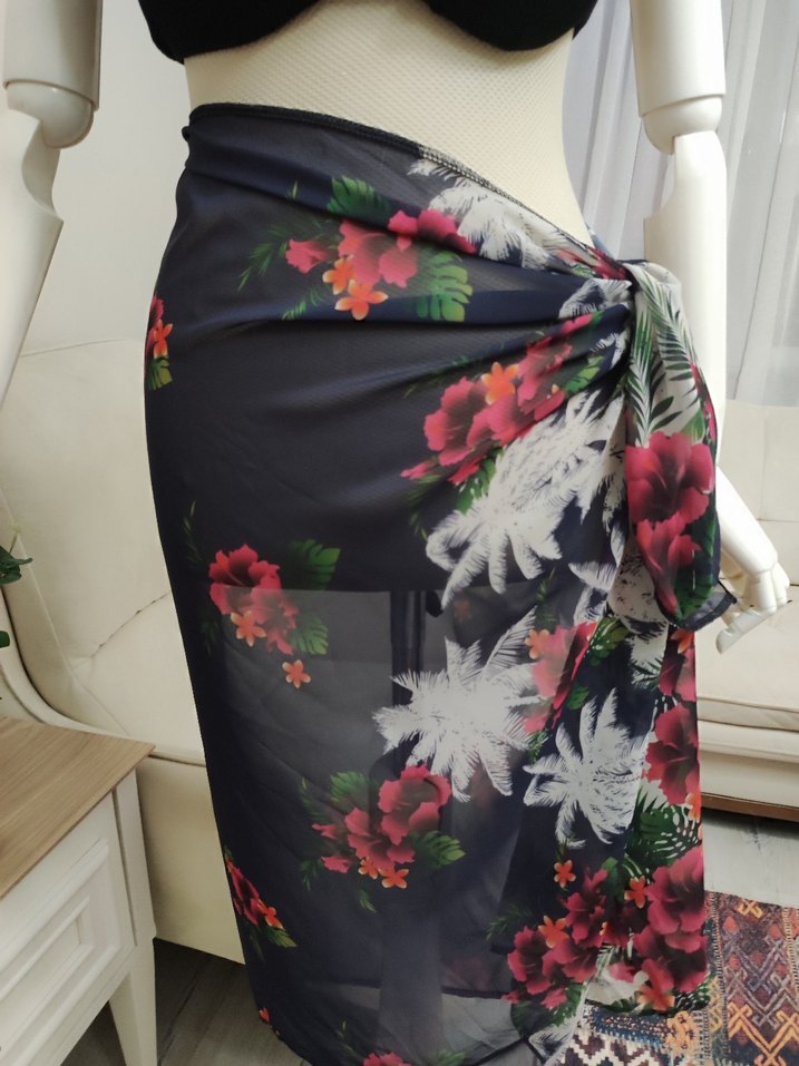 Çiçek Desenli Uzun Drapeli Kadın Pareo - Görsel 4