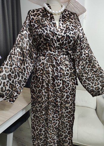 Kahverengi Leopar Desenli Uzun Kadın Kimono - Görsel 3