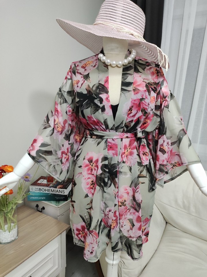 Çiçek Desenli Uzun Şifon Pareo - Görsel 2