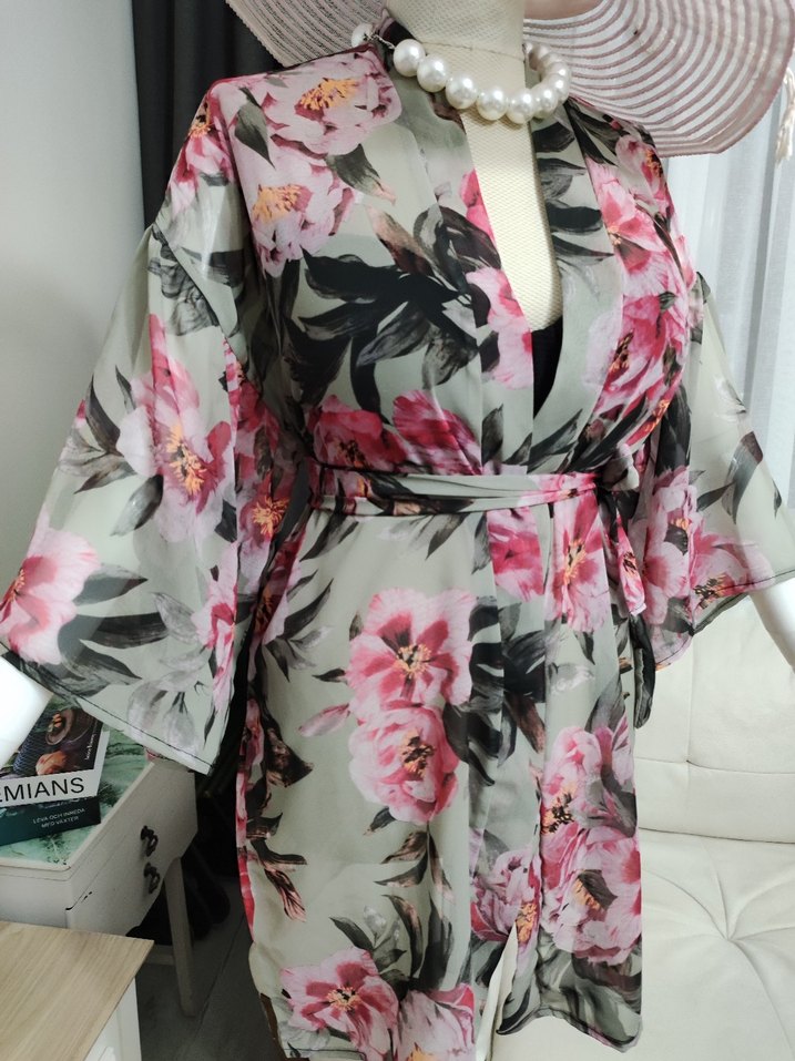 Çiçek Desenli Uzun Şifon Pareo - Görsel 4