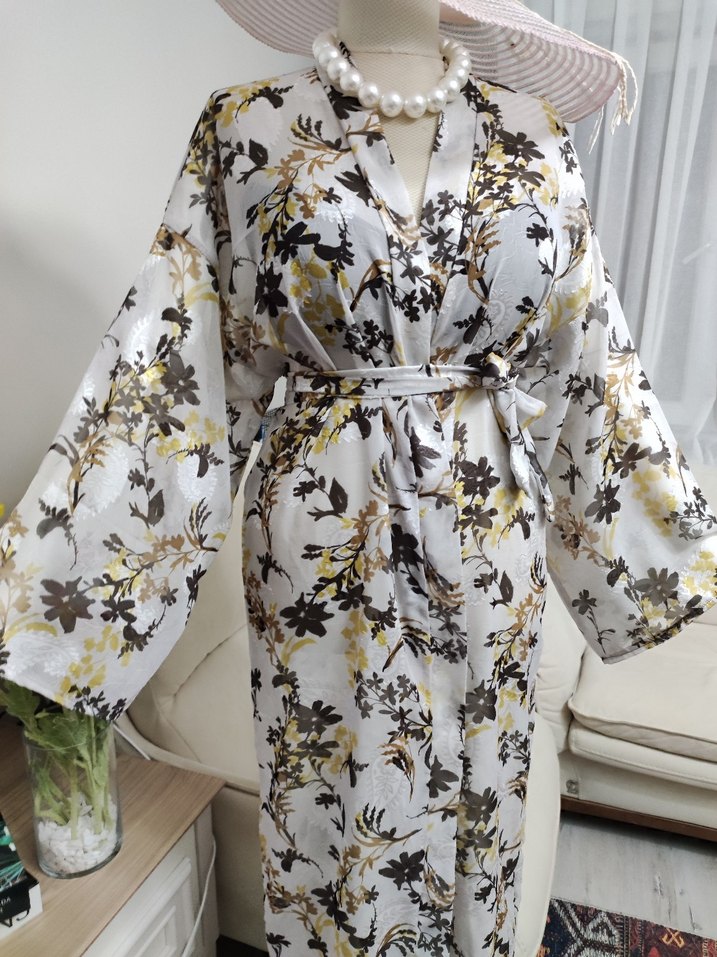 Uzun Beyaz Çiçekli Bohem pareo - Görsel 3