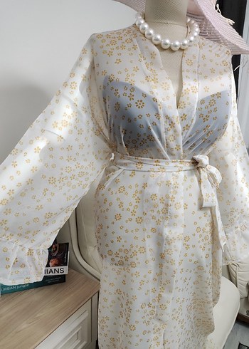 Uzun Beyaz Bohem Çiçekli Pareo - Görsel 8