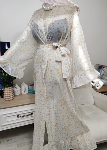 Uzun Beyaz Bohem Çiçekli Pareo - Görsel 5