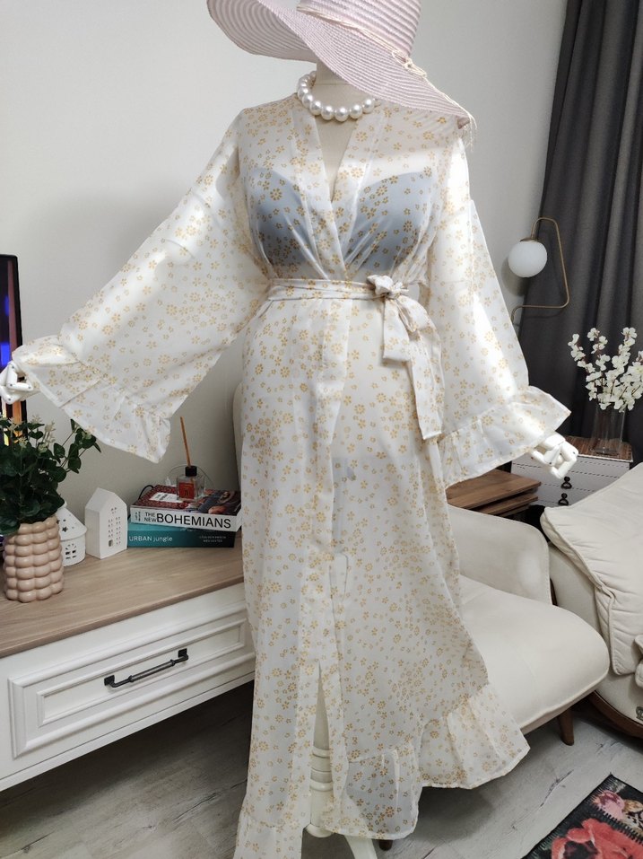 Uzun Beyaz Bohem Çiçekli Pareo - Görsel 3