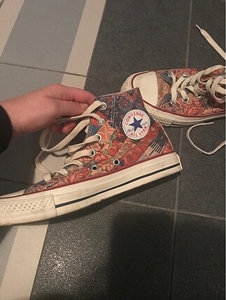 Desenli converse