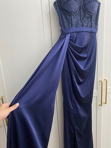 Lacivert taşlı abiye - Görsel 3