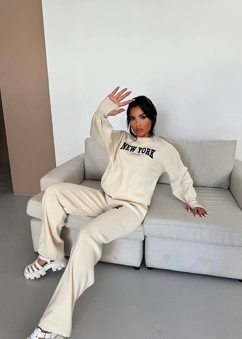 Beyaz Baskılı Kadın Eşofman Takımı - Görsel 3