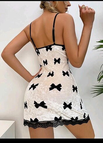 shein kadife gecelik 