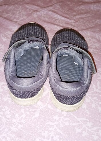 23 Beden gri Renk Nike revulotion4 çocuk ayakkabı