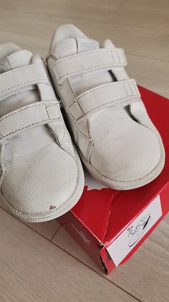 27 Beden beyaz Renk Puma spor ayakkabı