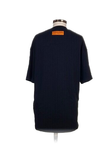 Louis Vuitton T-shirt %70 İndirimli. - Görsel 3