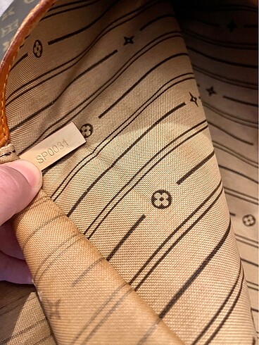 Louis Vuitton Louis Vuitton