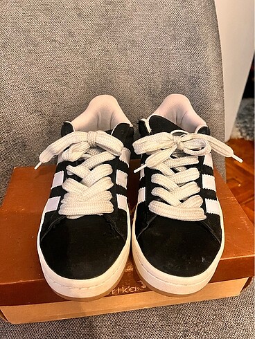 Adidas ayakkabı