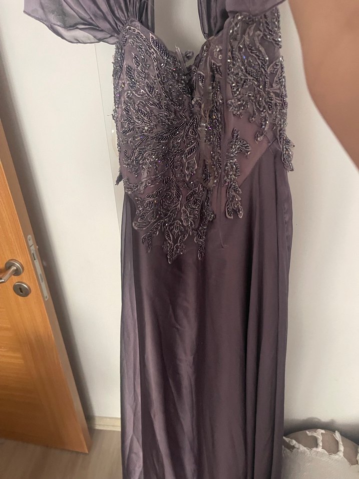 Mor Nakışlı Uzun Straplez Abiye Elbise - Görsel 3