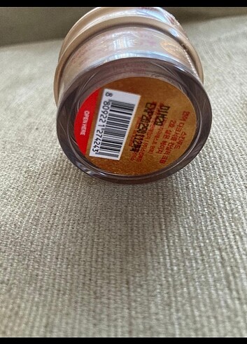 Beden Skinfood göz altı kapatıcısı concealer