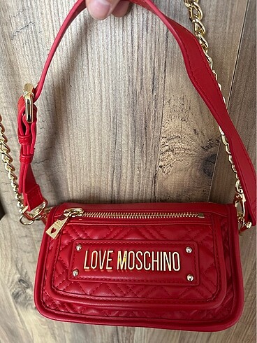 Beden Love moschino çanta