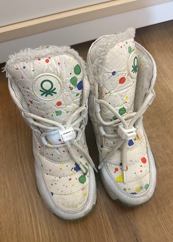 Benetton Renkli Noktali Beyaz Kar Botu