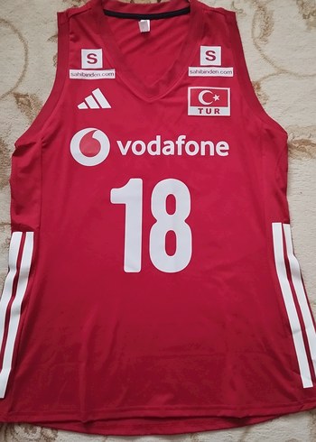 Adidas Zehra Gunes Milli Takim Formasi