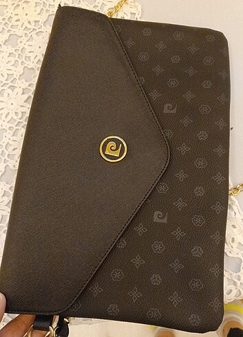  Beden siyah Renk Orjinal yeni sayılır pierre cardin