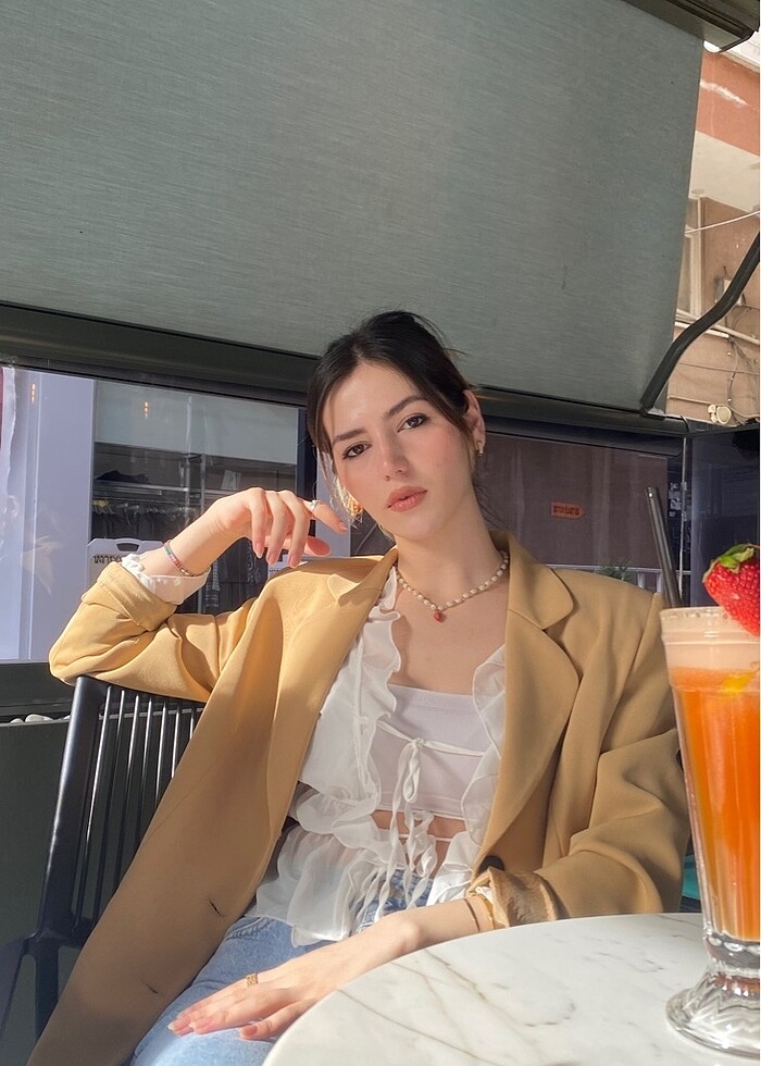 Milla fırfırlı bluz - Görsel 2