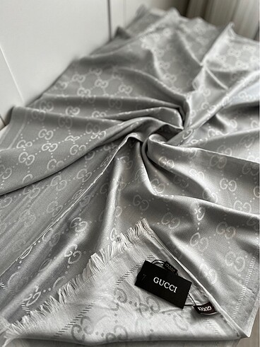 Gucci Kaşmir İpek Gümüş