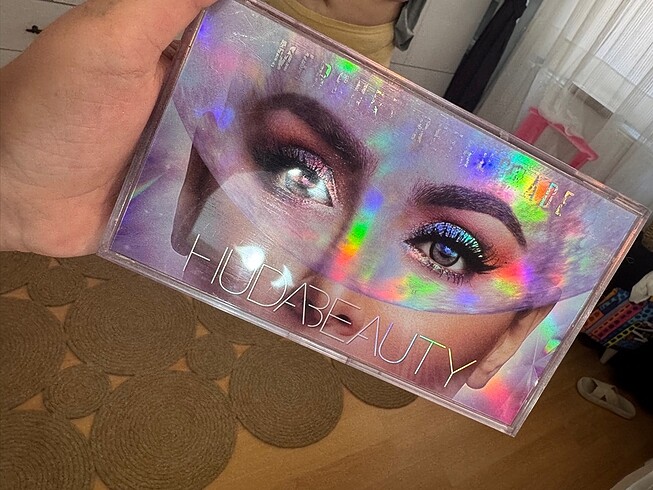  Beden Huda beauty mercury far paketi