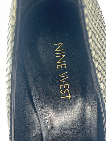 37 Beden çeşitli Renk Nine West Stiletto %70 İndirimli.