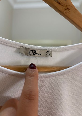 Beyaz Kısa Kollu Hamile Midi Elbise - Görsel 3