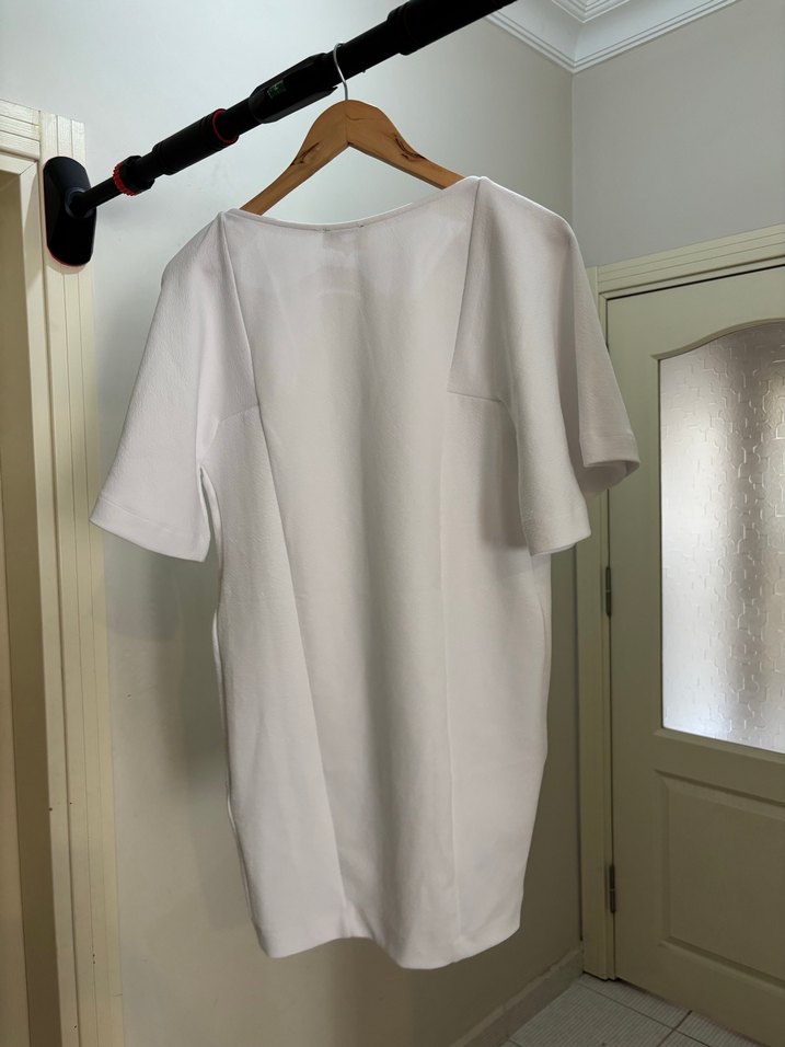 Beyaz Kısa Kollu Hamile Midi Elbise - Görsel 2