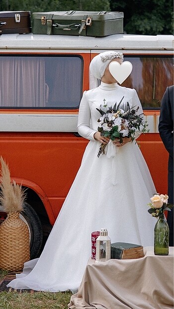 Zarif tesettür gelinlik - Görsel 9