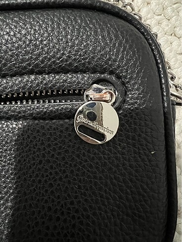  Beden Stradivarius omuz çanta
