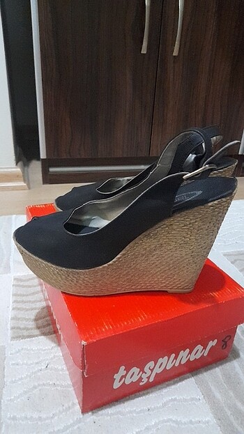 Diğer Dolgu topuk sandalet