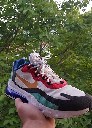 Nike Air 270 React