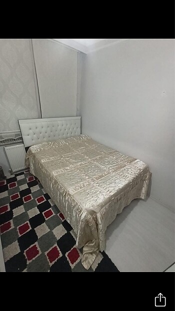 English Home Yatak örtüsü