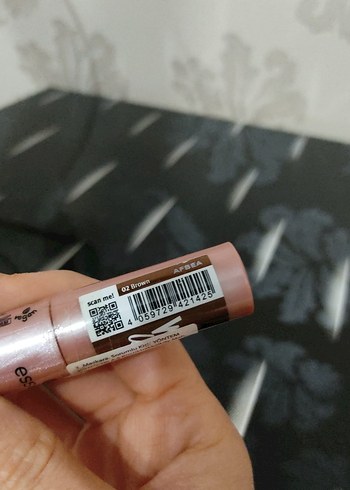 Essence Kahverengi Maskara - Görsel 2