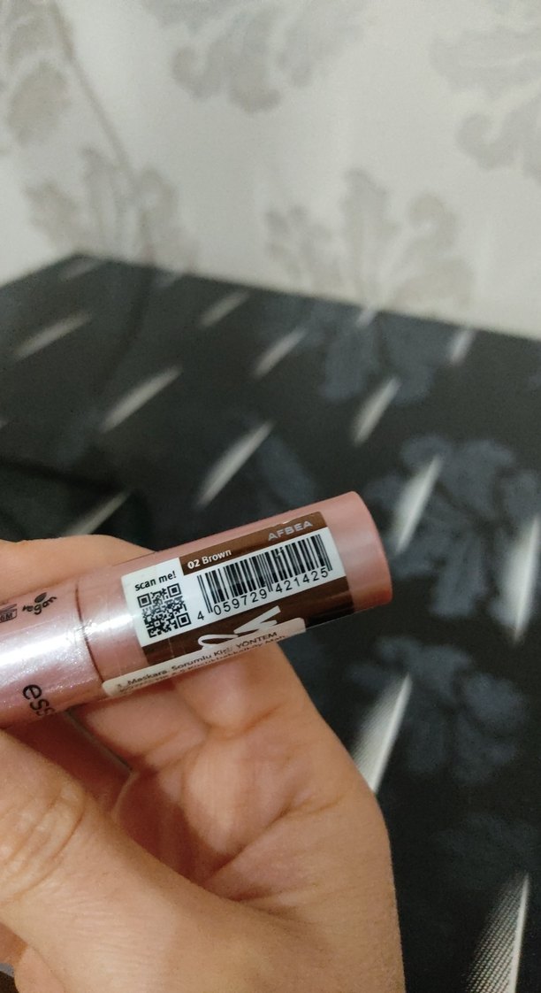 Essence Kahverengi Maskara - Görsel 2