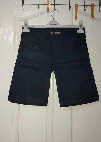 Kadın Lacivert Kemerli Denim Şort
