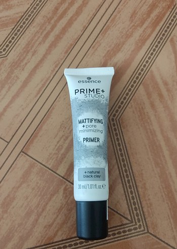 Essence Prime+ Studio Matlaştırıcı Primer