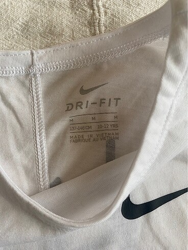 10 Yaş Beden beyaz Renk Nike spor üst