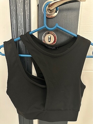 Milla spor crop