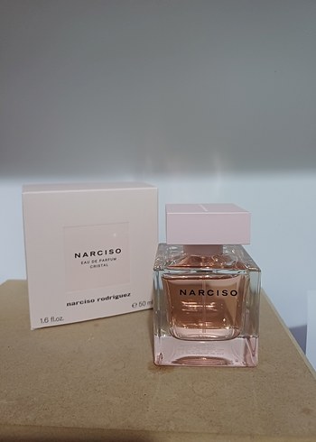 Narciso Rodriguez Kadın Parfümü 50 ml