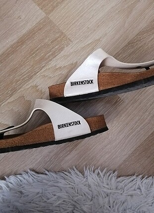 Birkenstock parmak arası terlik
