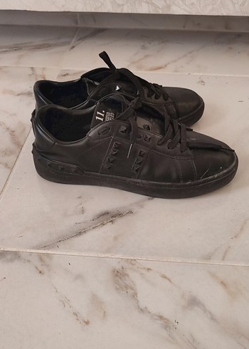 Valentino Siyah Deri Sneaker