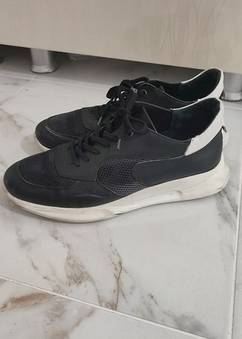 Tergan Modern Sneaker