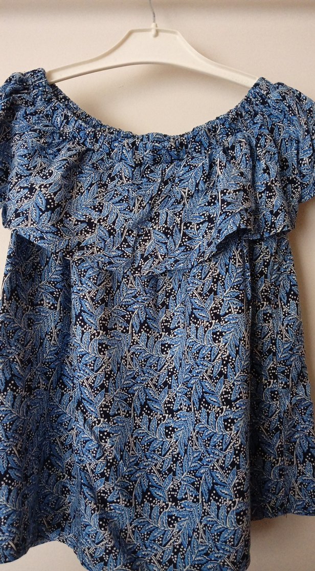 Mavi Desenli Straplez Volanlı Kadın Bluz - Görsel 5