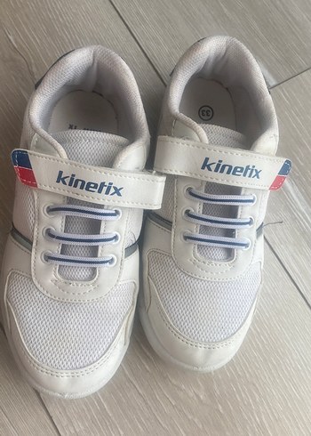 33 Beden Kinetix Beyaz Erkek Çocuk Spor Ayakkabı
