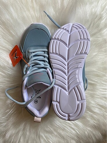 Spor ayakkabı - Görsel 2